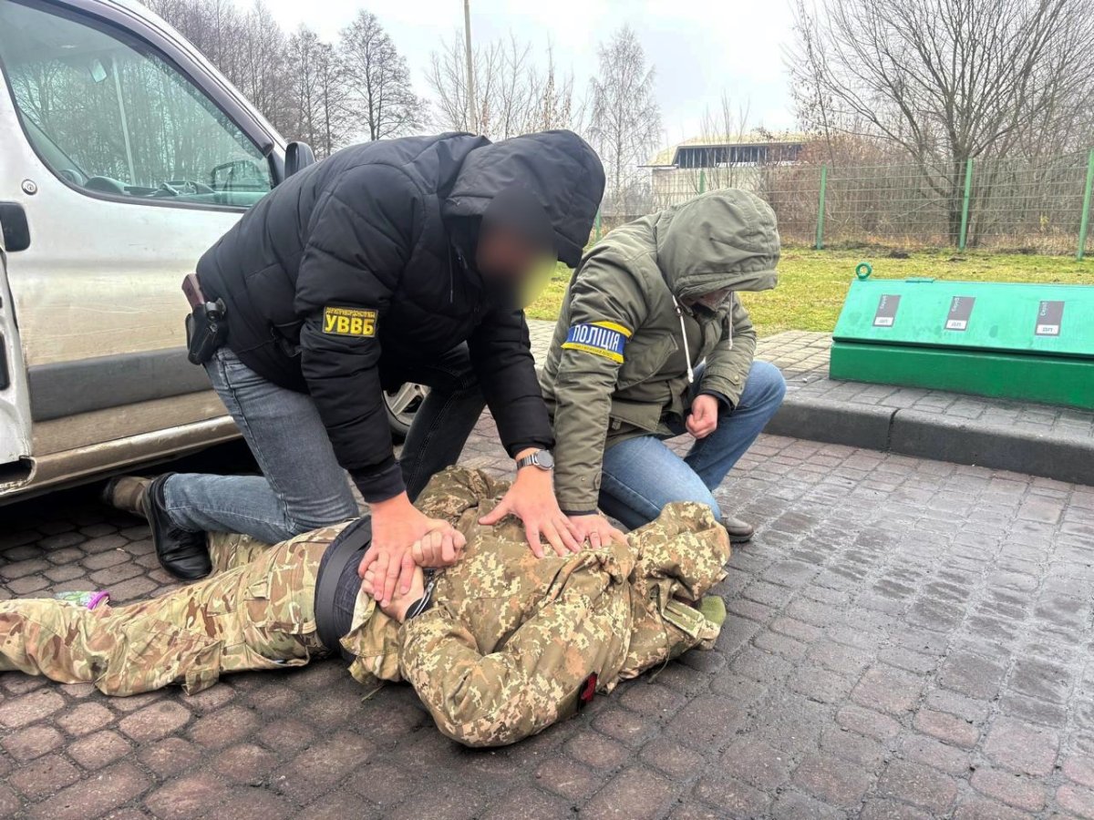 На Волині колишній військовий організував схему втечі чоловіків за кордон